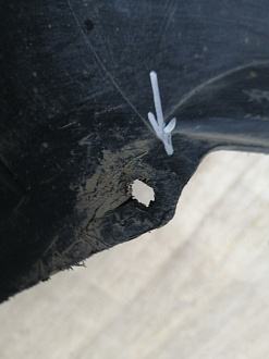 AA045677; Бампер передний, Sport-Style; без паркт.; под омыват. (5NU807221) для Volkswagen Tiguan I рест. (2011- 2016)/БУ; Оригинал; Р1, Мелкий дефект; 