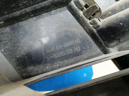 AA025323; Решетка радиатора; под паркт.; под камер. (53101-60570) для Lexus LX570, LX450D рест.2 (2015 - 2021)/БУ; Оригинал; Р2, Удовлетворительное; 