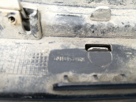 AA025319; Решетка радиатора; без камер. (62310-4EA0A /D) для Nissan Qashqai II (2014-2018)/БУ; Оригинал; Р2, Удовлетворительное; 