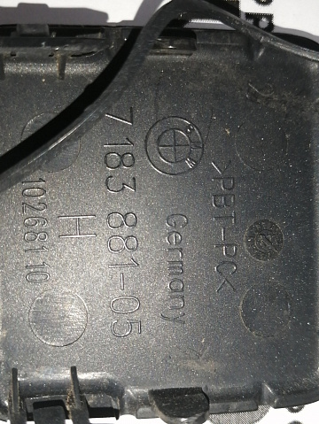 Фотография детали AA045308; Заглушка буксир. крюка заднего бампера (51127183881) для BMW 7 серия F01 F02/БУ; Оригинал; Р1, Мелкий дефект; . Фото номер 6