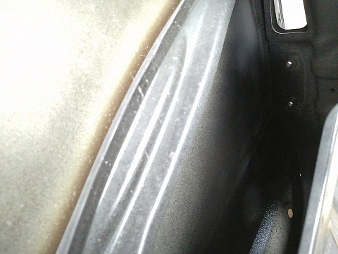 Фотография детали AA022421; Дверь задняя левая (LR080198) для Land Rover Discovery/БУ; Оригинал; Р0, Хорошее; (PAB, 820) Черный перлам.. Фото номер 16