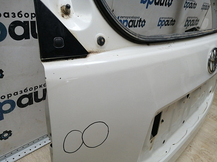 AA045270; Крышка багажника (67005-60F50) для Toyota Land Cruiser Prado 150 (2010 — 2013)/БУ; Оригинал; Р2, Удовлетворительное; 