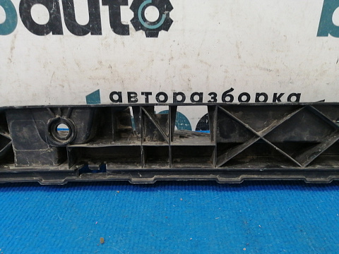 Фотография детали AA023492; Кронштейн заднего бампера центральный (5NR807863) для Volkswagen Tiguan II (2016- 2020)/БУ; Оригинал; Р1, Мелкий дефект; . Фото номер 11