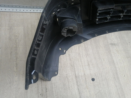 AA045991; Бампер передний; без паркт.; под омыват. (62022-EM00H) для Nissan Tiida/БУ; Оригинал; Р1, Мелкий дефект; 