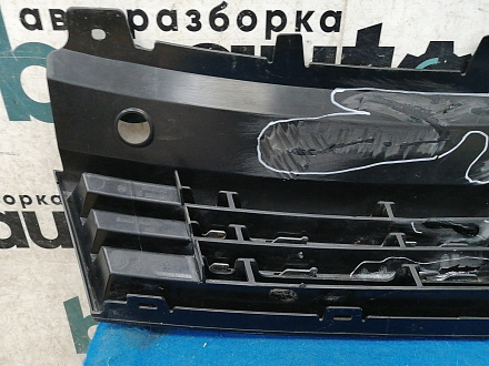 AA033599; Решетка радиатора (6RU853653) для Volkswagen Polo V Sedan (2010-2014)/БУ; Оригинал; Р2, Удовлетворительное; 