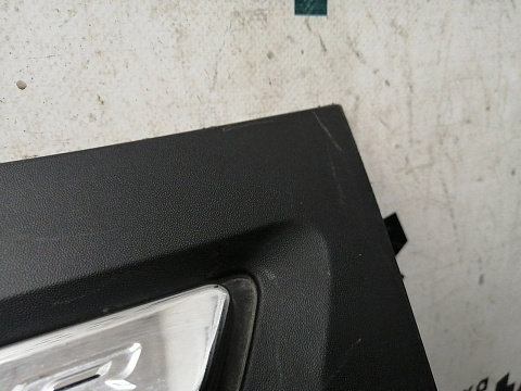 Фотография детали AA031164; Накладка на дверь передняя правая (HB53-7820848) для Ford Explorer V рест. (2015-2018)/БУ; Оригинал; Р1, Мелкий дефект; . Фото номер 3