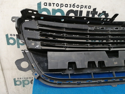 Фотография детали AA038912; Решетка переднего бампера (9686571877) для Peugeot 508 (2011-2014)/БУ; Оригинал; Р2, Удовлетворительное; . Фото номер 16
