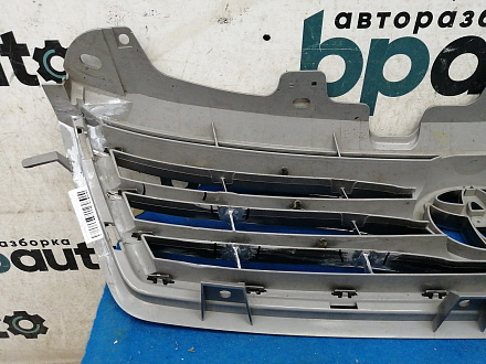 AA033273; Решетка радиатора (53101-42360) для Toyota Rav4 35 (2010 — 2013)/БУ; Оригинал; Р2, Удовлетворительное; 