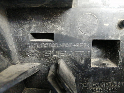 Фотография детали AA027325; Фара ксенон левая (84912-SC192) для Subaru Forester III (2008-2012)/БУ; Оригинал; Р1, Мелкий дефект; . Фото номер 9