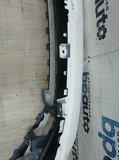 BA000247; Бампер передний; под паркт.; под омыват. (5M0807221N) для Volkswagen Golf Plus II (2009-2014)/БУ; Оригинал; Р1, Мелкий дефект; 