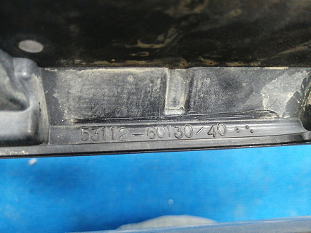 AA015774; Решетка радиатора; под камер. (53101-60A60) для Lexus LX570, LX450D рест. (2012 — 2015)/БУ; Оригинал; Р2, Удовлетворительное; 