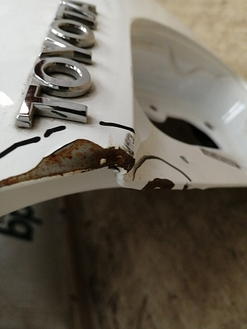 Фотография детали AA038129; Крышка багажника (64401-33400) для Toyota Camry/БУ; Оригинал; Р1, Мелкий дефект; . Фото номер 5