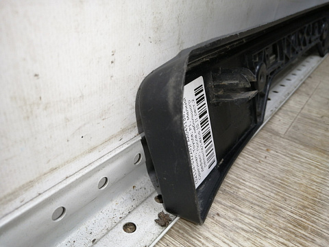 Фотография детали AA045186; Площадка под номер (52114-53220) для Lexus IS II рест.2 (2010 - 2013)/БУ; Оригинал; Р1, Мелкий дефект; . Фото номер 9