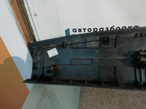 Фотография детали AA023776; Обшивка двери багажника верхняя (81761-F1000) для Kia Sportage/БУ; Оригинал; Р1, Мелкий дефект; . Фото номер 8