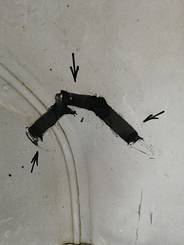 Фотография детали AA038259; Бампер задний; под паркт. (8M51-F17906-ACW) для Ford Focus II Sedan рест. (2007- 2011)/БУ; Оригинал; Р1, Мелкий дефект; . Фото номер 19