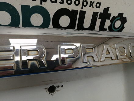 Накладка крышки багажника, без кнопок Тойота Land Cruiser Prado 150 2010 — 2013, б/у, фото 4