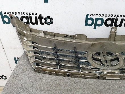 AA011781; Решетка радиатора (53101-33370) для Toyota Camry 50 (2012 — 2014)/БУ; Оригинал; Р2, Удовлетворительное; 