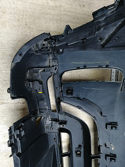 AA045868; Бампер передний; под паркт.; под омыват. (HY32-17F003-AAW) для Land Rover Discovery V L462 (2017 - 2020)/БУ; Оригинал; Р1, Мелкий дефект; 