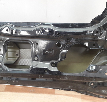 AA011124; Крышка багажника верхняя (67005-60D51) для Toyota Land Cruiser 200 (2008 — 2012)/БУ; Оригинал; Р0, Хорошее; 