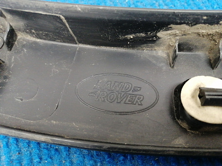 AA036539; Накладка задней правой  двери на арку (BJ32-16A332AC) для Land Rover Range Rover Evoque/БУ; Оригинал; Р1, Мелкий дефект; 