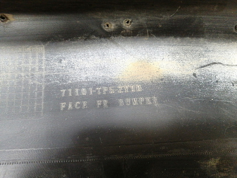 Фотография детали AA030712; Бампер передний; без паркт.; под омыват. (71101-TP5-ZY00) для Honda Accord VIII рест. (2011-2013)/БУ; Оригинал; Р1, Мелкий дефект; . Фото номер 14