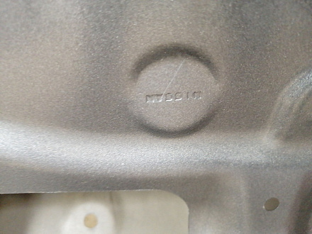 AA038022; Крышка багажника (K0100-1KAAD) для Nissan Juke/БУ; Оригинал; Р2, Удовлетворительное; 