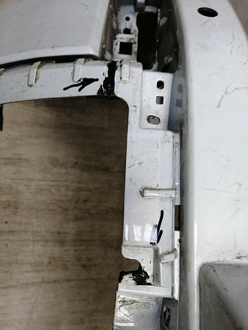 Фотография детали AA044930; Бампер задний; под паркт. (2804160XKV4AA) для Haval H9 II (2024-н.в.)/БУ; Оригинал; Р2, Удовлетворительное; . Фото номер 6