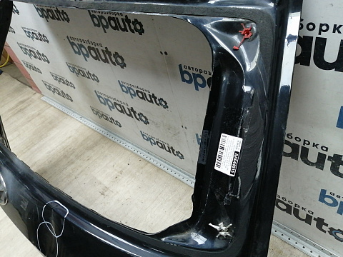 Фотография детали AA044915; Крышка багажника (67005-KK150) для Toyota Fortuner/БУ; Оригинал; Р3, Под восстановление; . Фото номер 19