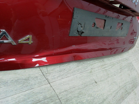 Фотография детали AA000383; Крышка багажника (8K5827023AJ) для Audi A4 IV (B8) рест. Sedan (2011-2015)/БУ; Оригинал; Р3, Под восстановление; . Фото номер 4