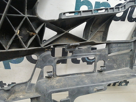 AA045491; Кронштейн, каркас переднего бампера правй (A2048852065) для Mercedes-Benz GLK-klasse I (X204) (2008-2012)/БУ; Оригинал; Р1, Мелкий дефект; 