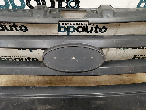 Фотография детали AA040287; Бампер передний, центральная часть (9C16-17K819-A) для Ford Transit (2006-2014)/БУ; Оригинал; Р1, Мелкий дефект; . Фото номер 4