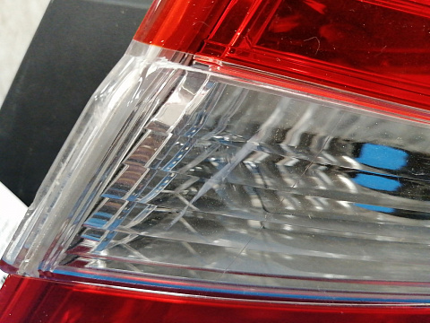 Фотография детали AA035068; Фонарь внешний правый, в крыло (81551-33550) для Toyota Camry 50 (2012 — 2014)/БУ; Оригинал; Р1, Мелкий дефект; . Фото номер 2