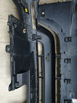 AA046068; Бампер передний; под паркт.; под омыват. (HY32-17F003-AAW) для Land Rover Discovery V L462 (2017 - 2020)/БУ; Оригинал; Р1, Мелкий дефект; 