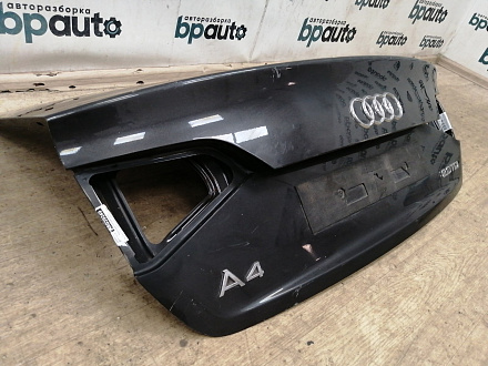 AA039249; Крышка багажника (8K5827023AE) для Audi A4 IV (B8) Sedan (2007-2011)/БУ; Оригинал; Р1, Мелкий дефект; 