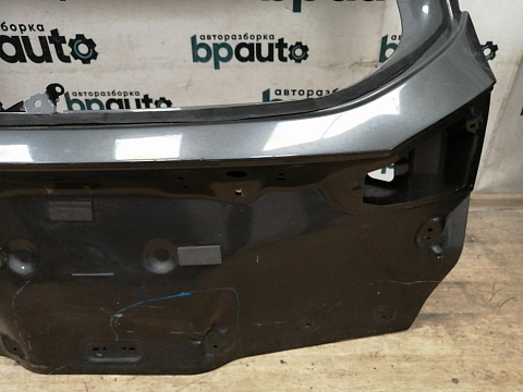 Фотография детали AA037876; Крышка багажника (BM51N431F78AB) для Ford Focus/БУ; Оригинал; Р2, Удовлетворительное; . Фото номер 5