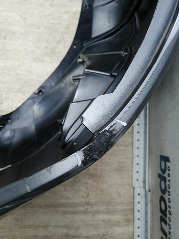 Фотография детали AA045837; Бампер передний; без паркт.; без омыват. (6400F307ZZ) для Mitsubishi ASX I рест. (2013-2016)/БУ; Оригинал; Р1, Мелкий дефект; . Фото номер 15