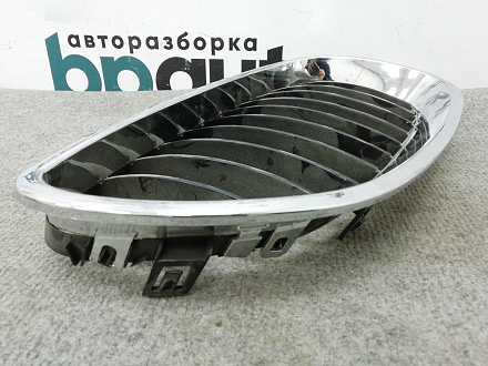 Решетка радиатора правая хром БМВ 5 серия V Sedan Е60 2002-2007, новая с дефектом, фото 3