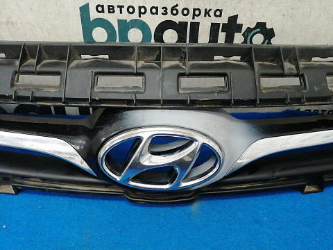 Фотография детали AA028833; Решетка радиатора (86351-2M300) для Hyundai Genesis Coupe I рест. (2012-2016)/БУ; Оригинал; Р2, Удовлетворительное; . Фото номер 3