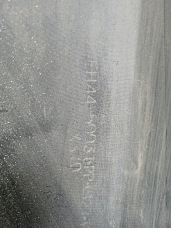 AA045729; Бампер передний; без паркт.; под омыват. (EH44-50031) для Mazda CX-7 I рест. (2009-2012)/БУ; Оригинал; Р1, Мелкий дефект; 