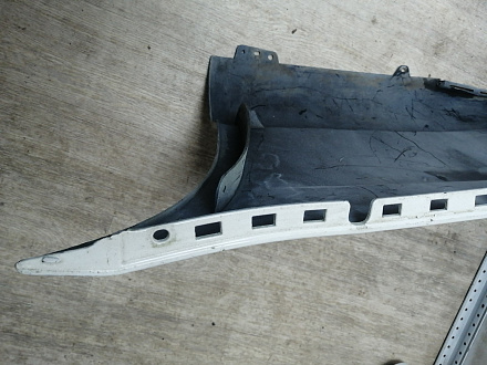 AA045465; Бампер задний AMG; под паркт. (A2128855125) для Mercedes-Benz E-klasse IV Sedan (W212) (2009-2013)/БУ; Оригинал; Р1, Мелкий дефект; 