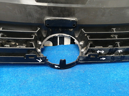 AA028219; Решетка радиатора (6RU853653) для Volkswagen Polo V Sedan (2010-2014)/БУ; Оригинал; Р2, Удовлетворительное; 