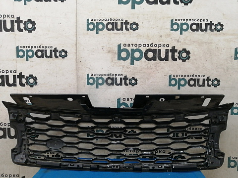 Фотография детали AA033727; Решетка радиатора (JK52-8200-BC) для Land Rover Range Rover IV рест. L405 (2017- н.в.)/БУ; Оригинал; Р2, Удовлетворительное; . Фото номер 13