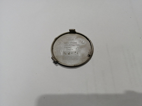 Фотография детали AA044633; Заглушка буксир. крюка переднего бампера (8M51-17A989) для Ford Focus/БУ; Оригинал; Р0, Хорошее; . Фото номер 3