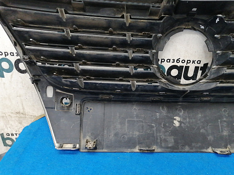 Фотография детали AA028296; Решетка радиатора; под паркт. (3C0853651F) для Volkswagen Passat/БУ; Оригинал; Р2, Удовлетворительное; . Фото номер 17