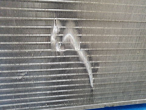 Фотография детали AA029943; Радиатор охлаждения (214105731R)/БУ; Оригинал; Р1, Мелкий дефект; . Фото номер 7