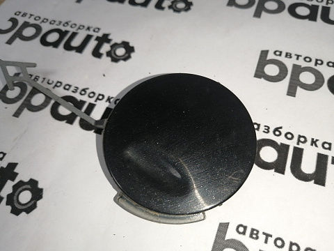 Фотография детали AA045319; Заглушка букс. крюка переднего бампера (13238290) для Opel Insignia/БУ; Оригинал; Р0, Хорошее; . Фото номер 2