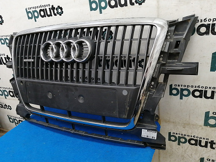AA026466; Решётка радиатора; под паркт. (8R0 853 651) для Audi Q5 I (2008-2012)/БУ; Оригинал; Р2, Удовлетворительное; 