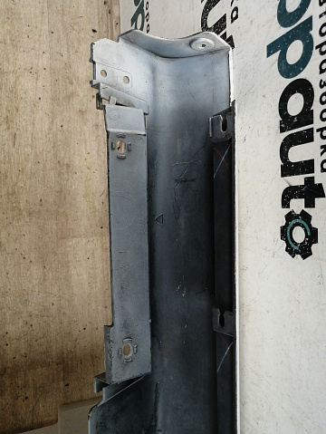 Фотография детали AA041129; Накладка порога правая, пластик (75850-33030) для Toyota Camry/БУ; Оригинал; Р1, Мелкий дефект; . Фото номер 14