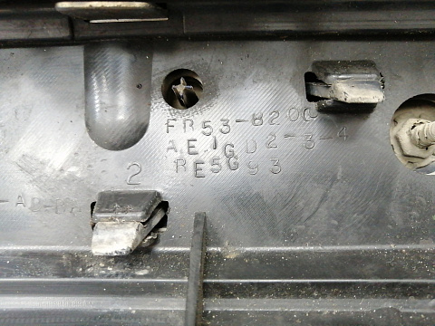 Фотография детали AA028229; Решетка радиатора (FB5Z-8200-GA) для Ford Explorer V рест. (2015-2018)/БУ; Оригинал; Р2, Удовлетворительное; . Фото номер 21