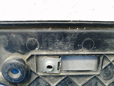 AA016808; Площадка под номер (52114-60050) для Toyota Land Cruiser 200 (2008 — 2012)/БУ; Оригинал; Р1, Мелкий дефект; 